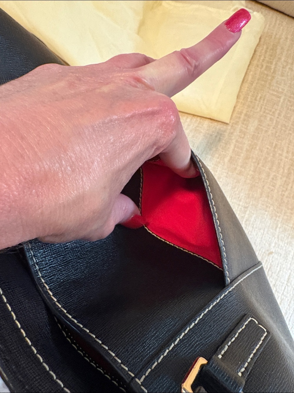 Dooney & Bourke Black Leather Tote Bag - Picture 5 of 16